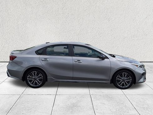 Used 2024 Kia Forte GT-Line FWD image 2