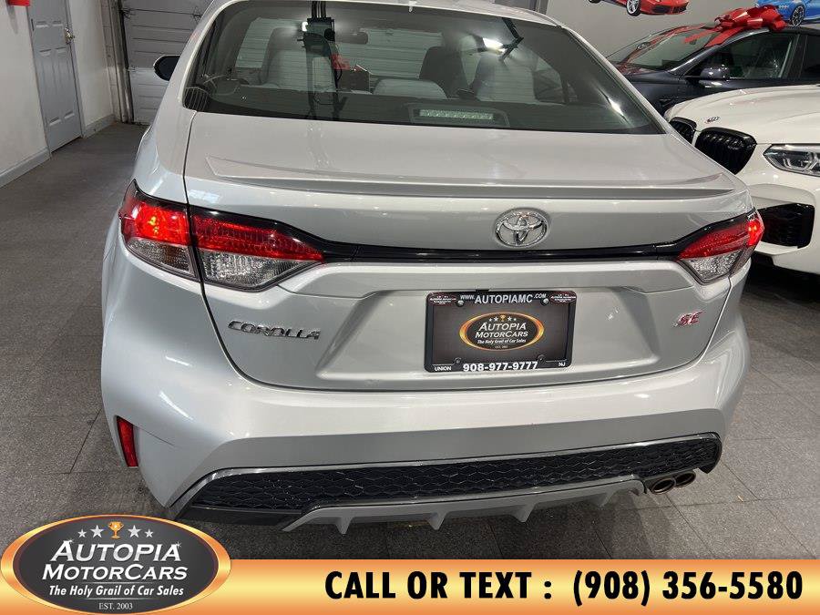 Used 2021 Toyota Corolla SE w/ SE Premium Package FWD image 32