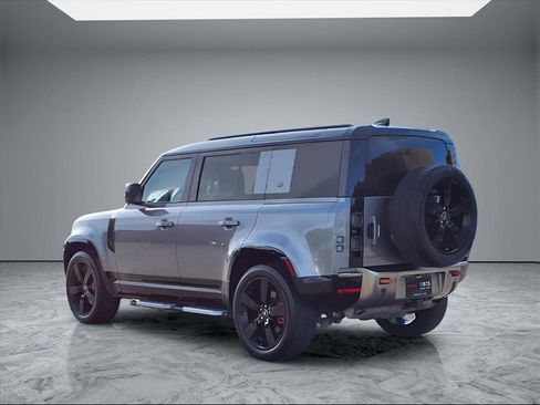 Used 2020 Land Rover Defender 110 X image 5