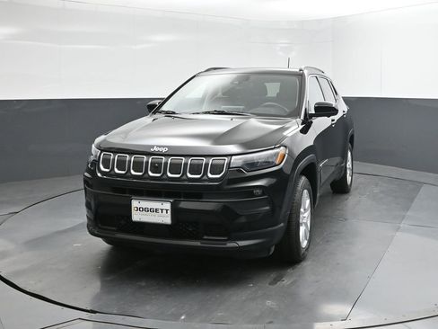 Used 2022 Jeep Compass Latitude w/ Sun and Sound Group image 30