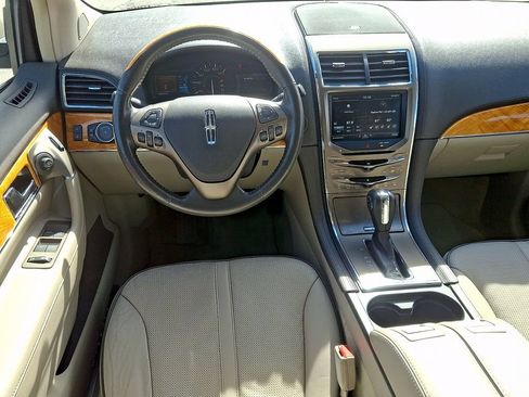 Used 2011 Lincoln MKX 2WD w/ 101A Rapid Spec Order Code image 10