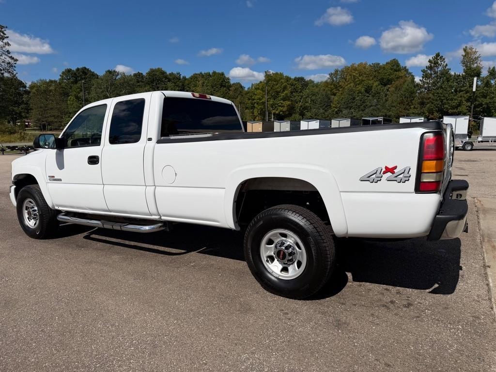 Used 2004 GMC Sierra 3500 SLT w/ Heavy-Duty Power Package AWD/4WD image 6