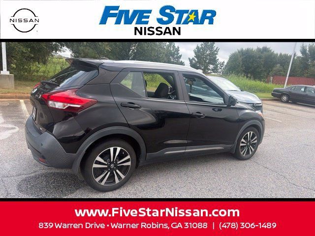 Used 2020 Nissan Kicks SR FWD image 12