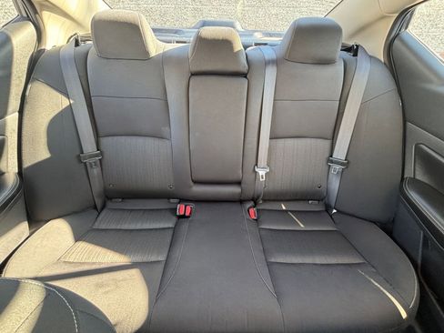 Used 2025 Nissan Altima 2.5 SV image 38