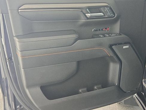 Used 2023 GMC Sierra 1500 AT4 w/ AT4 Premium Package AWD/4WD image 28
