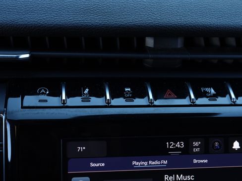 Used 2023 Jeep Grand Cherokee Laredo image 21