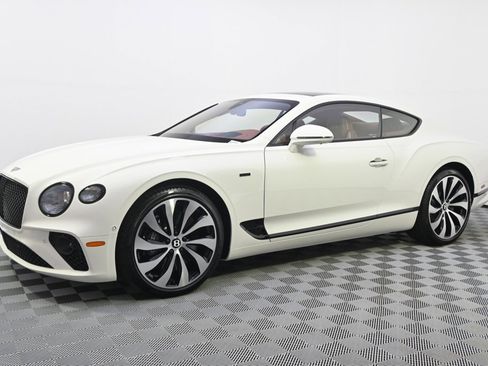 Used 2024 Bentley Continental GT image 2
