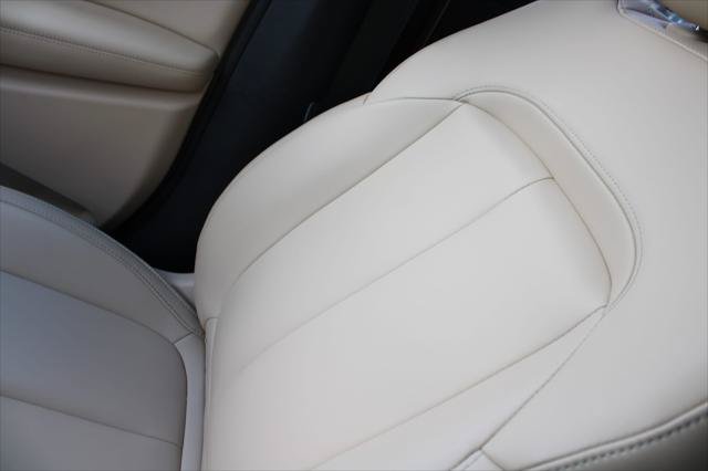Certified 2024 Jeep Grand Cherokee Limited AWD/4WD image 29