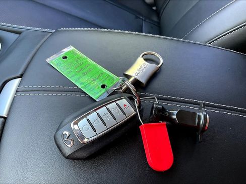 Used 2023 INFINITI QX60 Sensory w/ Vision Package image 14