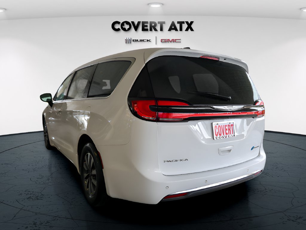 Used 2024 Chrysler Pacifica Limited FWD image 5