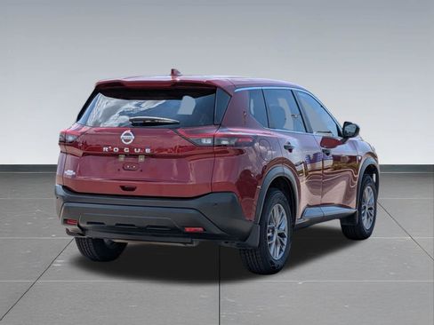 Used 2021 Nissan Rogue S FWD image 5
