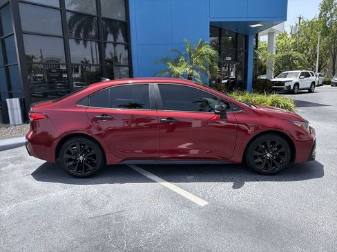Used 2022 Toyota Corolla SE FWD image 9