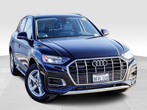 Used 2023 Audi Q5 2.0T Premium w/ Convenience Package AWD/4WD image 2