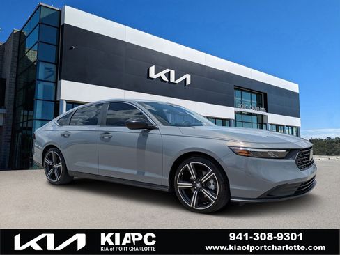 Used 2023 Honda Accord Sport image 1