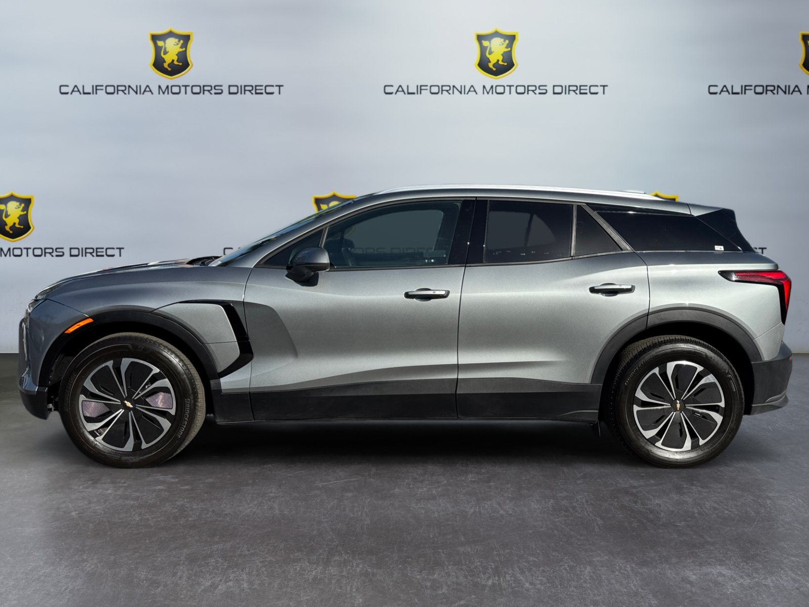 Used 2024 Chevrolet Blazer EV LT AWD/4WD image 2