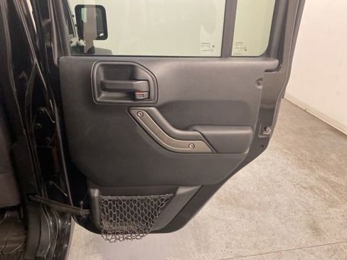 Used 2017 Jeep Wrangler Unlimited Sport w/ Quick Order Package 24S AWD/4WD image 23