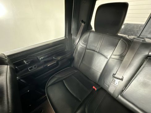 Used 2022 RAM 3500 Limited AWD/4WD image 12