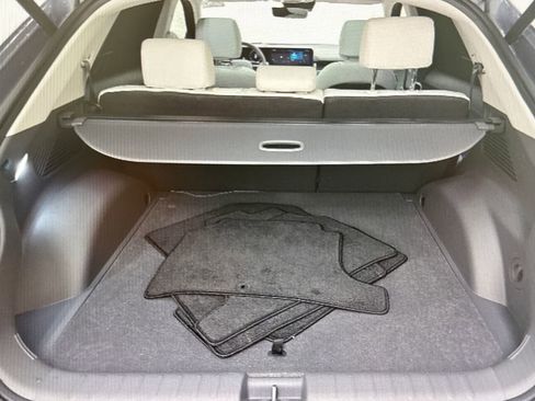 Used 2026 Hyundai Ioniq 5 Limited image 6