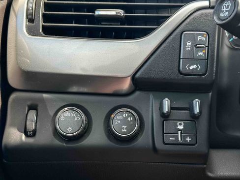 Used 2016 Chevrolet Tahoe LT AWD/4WD image 39