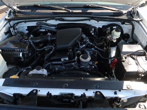 Used 2015 Toyota Tacoma 2WD Access Cab image 11