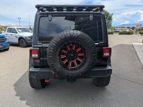 Used 2018 Jeep Wrangler Unlimited Rubicon AWD/4WD image 4