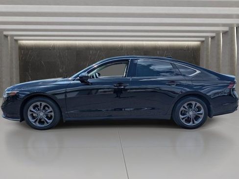 Used 2023 Honda Accord EX image 2