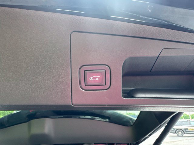 Used 2022 Cadillac XT5 Sportv w/ Technology Package AWD/4WD image 13