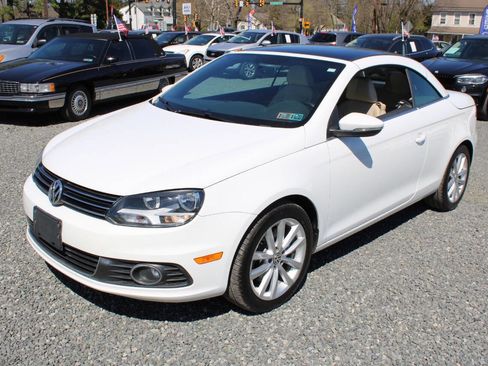Used 2015 Volkswagen Eos Komfort image 11