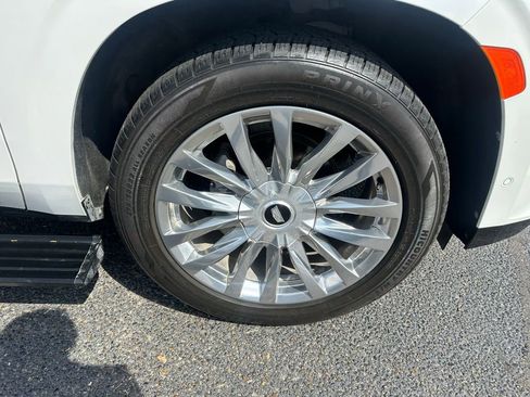 Used 2021 Cadillac Escalade Premium Luxury w/ Driver Assist Tech Package image 26