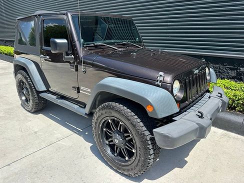 Used 2013 Jeep Wrangler Sport AWD/4WD image 12