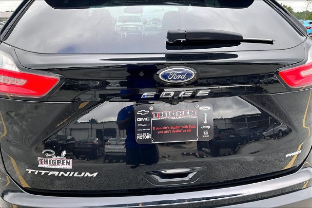 Used 2024 Ford Edge Titanium AWD/4WD image 9