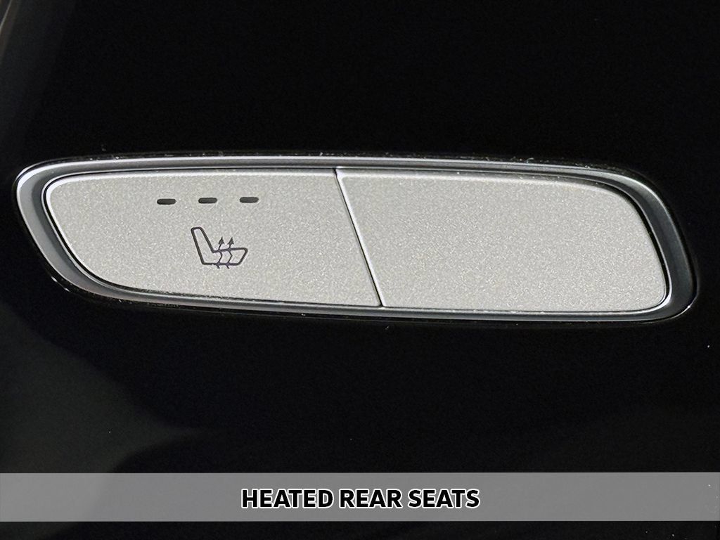 Used 2021 Mercedes-Benz G 63 AMG 4MATIC w/ Seat Comfort Package image 11