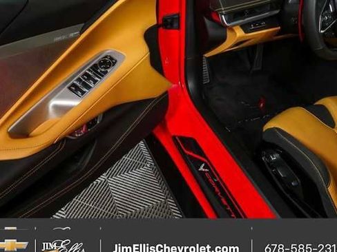 Used 2022 Chevrolet Corvette Stingray Premium Conv w/ Z51 Performance Package image 8