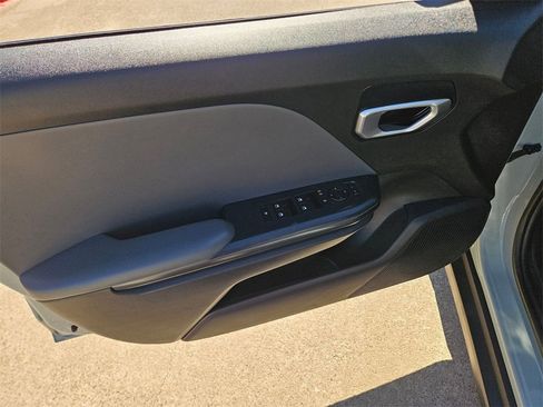 Used 2025 Kia K4 LXS image 14