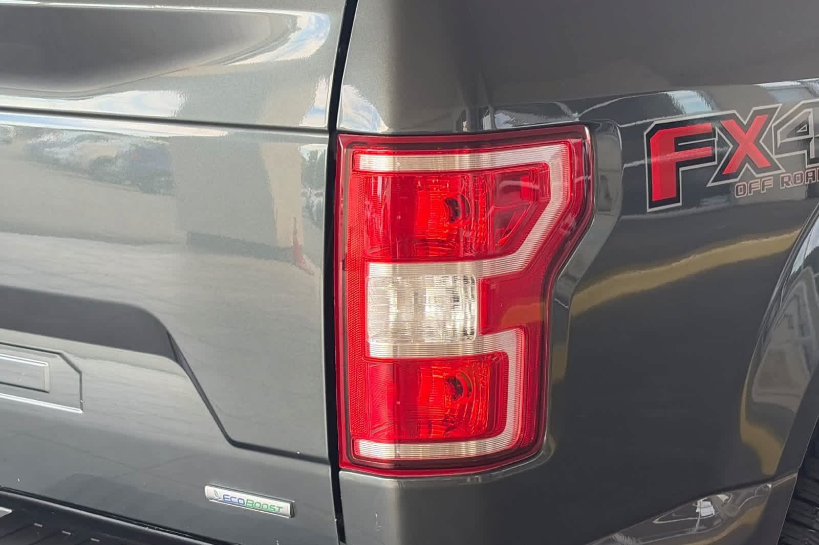 Used 2018 Ford F150 XLT w/ Equipment Group 302A Luxury AWD/4WD image 29