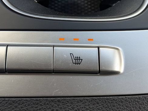 Certified 2024 Kia Carnival LX FWD image 26