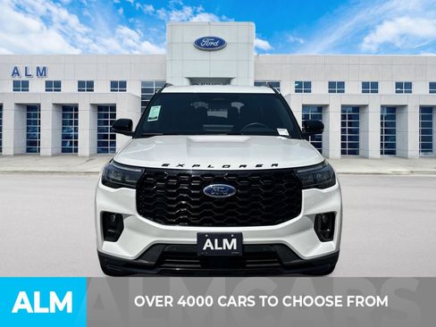 Used 2025 Ford Explorer ST-Line w/ Premium Package RWD image 2