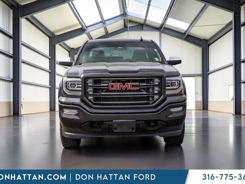 Used 2016 GMC Sierra 1500 SLE w/ All-Terrain Package AWD/4WD image 19