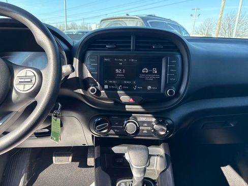 Used 2024 Kia Soul LX w/ Option Group 015 image 19