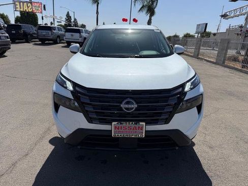 New 2026 Nissan Rogue SV AWD/4WD image 2