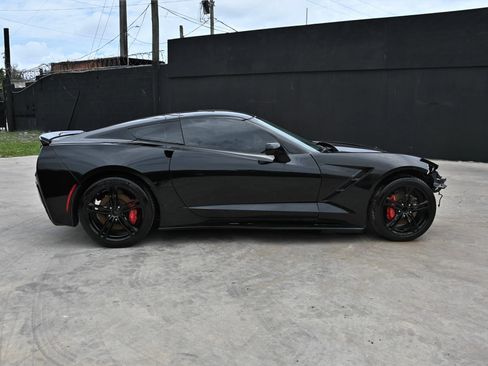 Used 2017 Chevrolet Corvette Stingray Coupe w/ Carbon Flash Badge Package RWD image 6