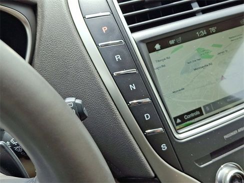 Used 2017 Lincoln MKX Reserve w/ Lincoln MKX Climate Package AWD/4WD image 15