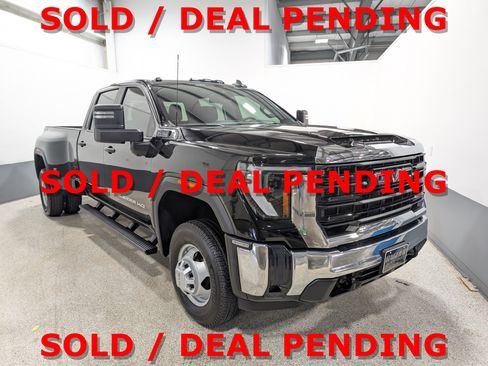 Used 2025 GMC Sierra 3500 Pro AWD/4WD image 1