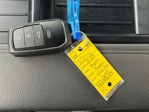 Used 2025 Toyota Tundra SR5 w/ SR5 Convenience Package AWD/4WD image 42