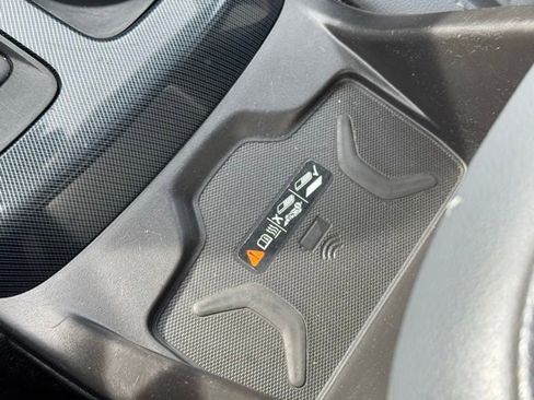 Used 2021 Chevrolet Colorado Z71 w/ Safety Package image 16