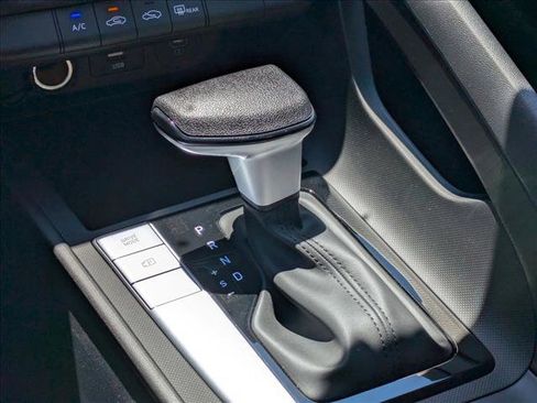 New 2026 Hyundai Elantra SE FWD image 16