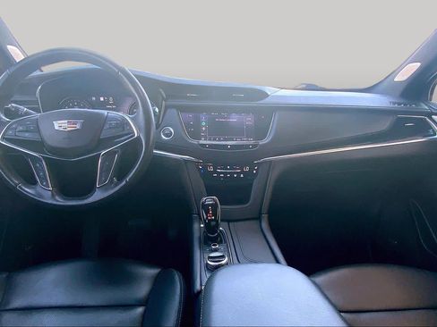 Used 2020 Cadillac XT5 Premium Luxury AWD/4WD image 16