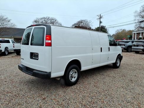 Used 2021 Chevrolet Express 2500 Extended w/ Driver Convenience Package image 7