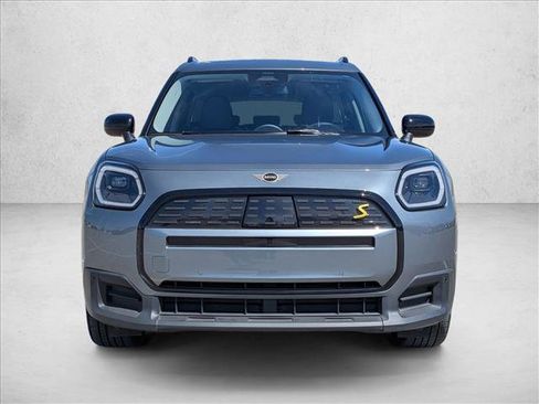 Used 2025 MINI Cooper Countryman SE image 2