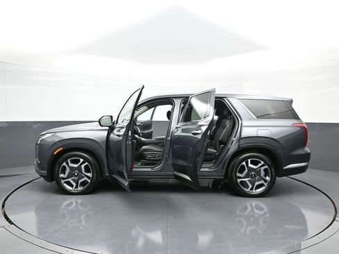 Certified 2025 Hyundai Palisade Limited image 48
